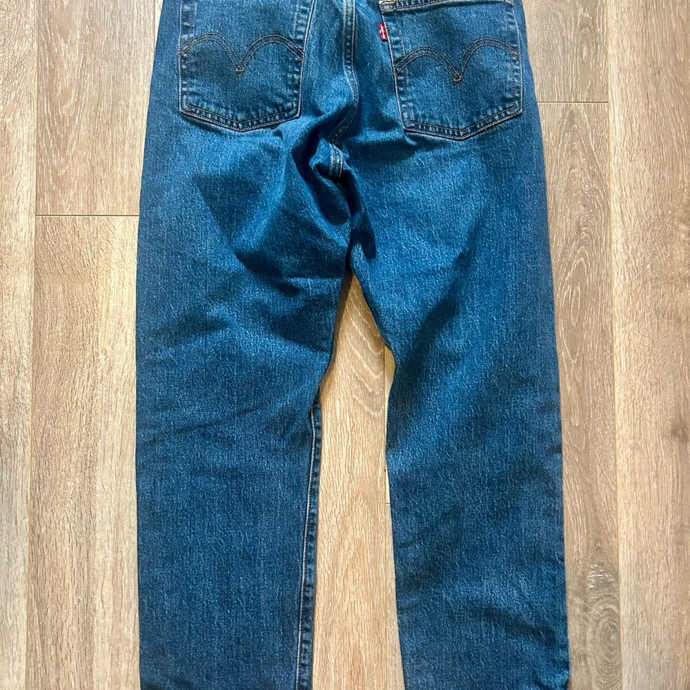 Levi's wedgie straight 28